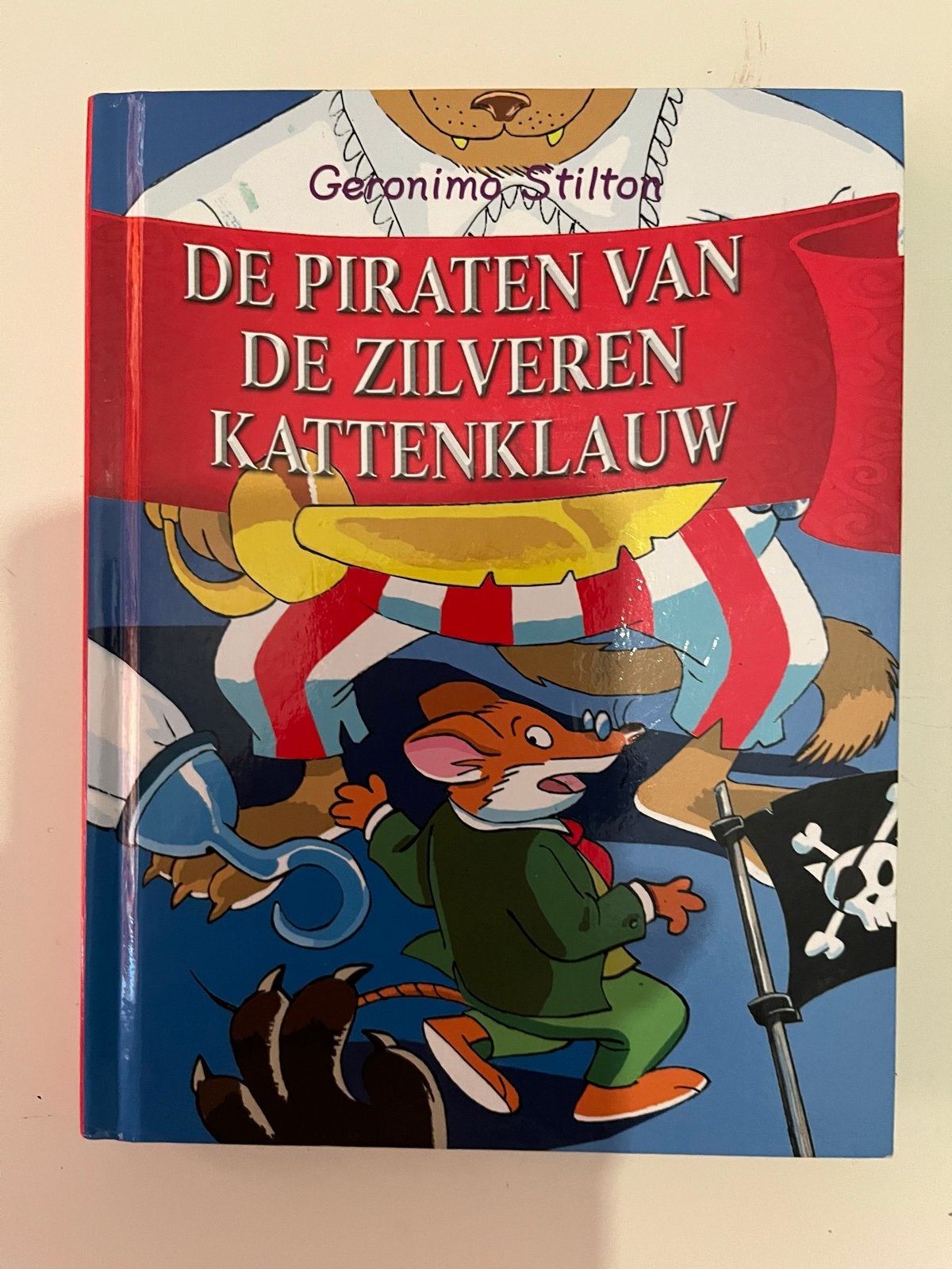 Geronimo Stilton: De Piraten van de Zilveren Kattenklauw, Ophalen of Verzenden, Zo goed als nieuw, Fictie algemeen