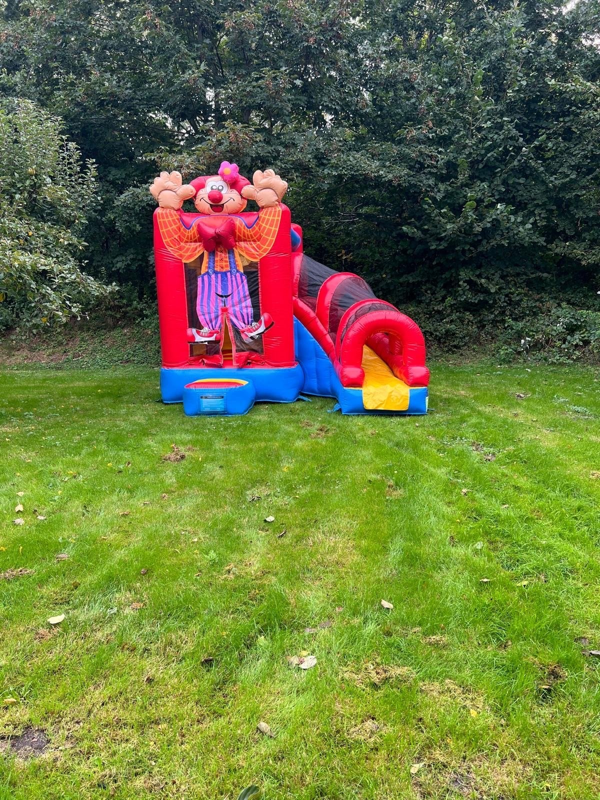Springkussen Clown met Glijbaan prijs per dag €60, Ophalen of Verzenden, Gebruikt