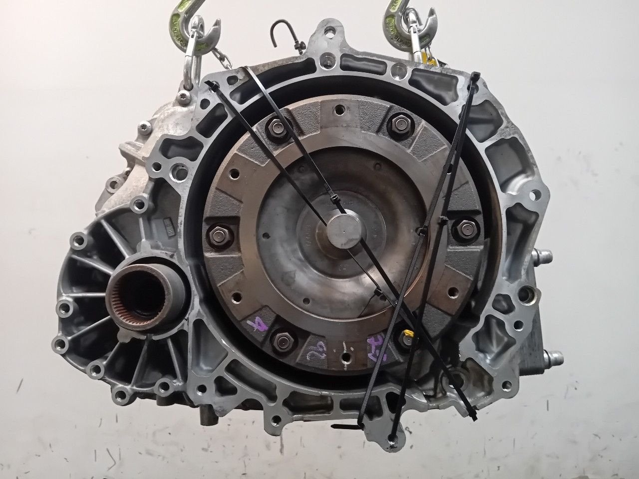 Versnellingsbak automaat Land Rover Discovery, Onderdelen@venauto.nl, Van der Ven Autorecycling B.V., Ettenseweg 76, 4706 PB Roosendaal, The Netherlands