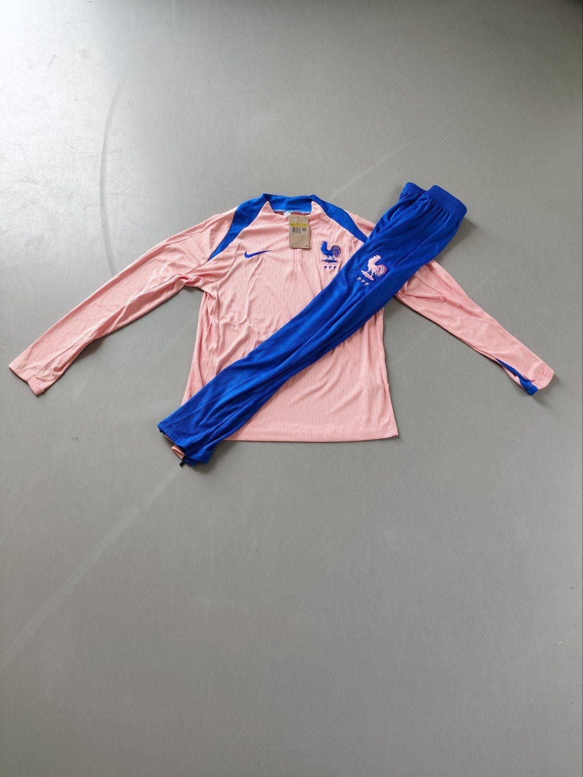Frankrijk Trainingspak Roze/Blauw Maat S, Overige typen, Nike, Nieuw, Ophalen of Verzenden