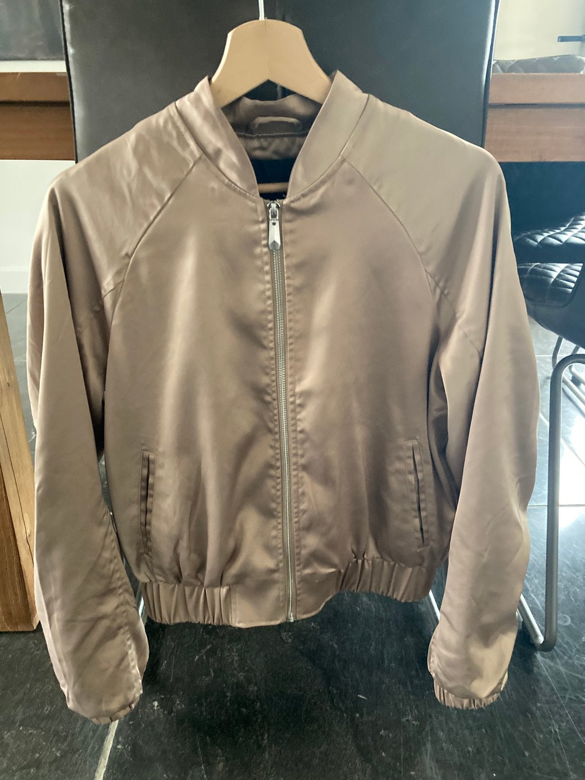 Bomber jasje, Ophalen, Zo goed als nieuw, Maat 46 (S) of kleiner, Goud