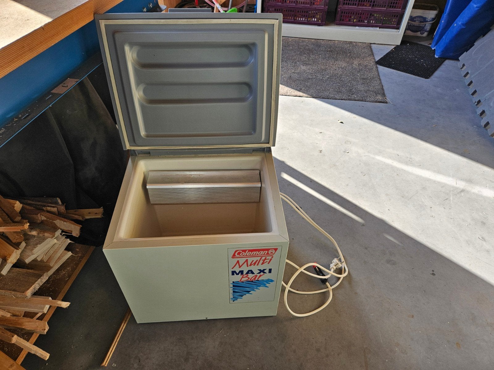 Coleman MultiMaxiBar 40L koelbox 12V 230V gas, Caravans en Kamperen, Koelboxen, Ophalen, Gebruikt, Koelbox, Elektrisch