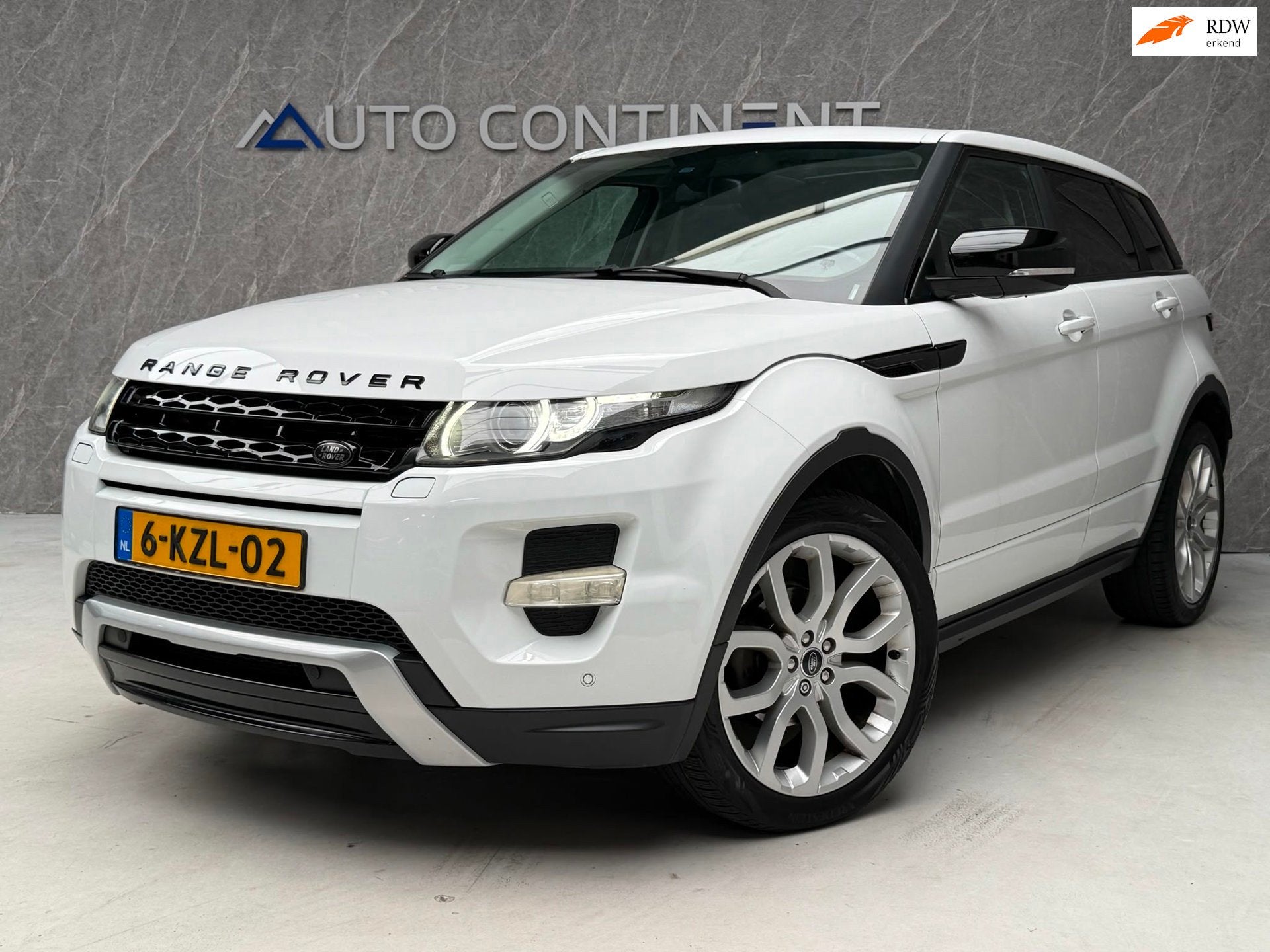 Land Rover Range Rover Evoque 2.2 TD4 4WD / AUT / NAP / Pano, Auto's, Land Rover, Euro 5, 15 km/l, Zwart, 4 cilinders