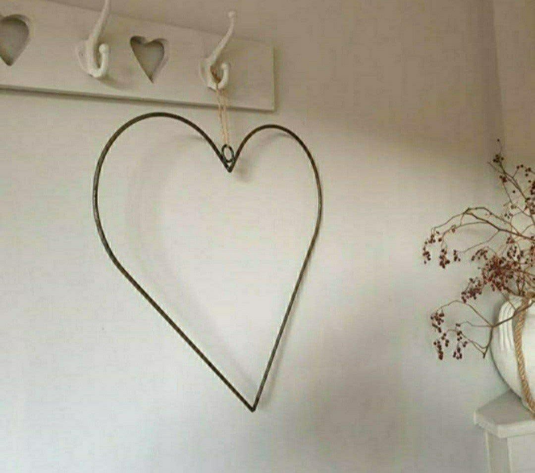 Metalen decoratie frame hart  - hartvorm  - krans, Ophalen of Verzenden, Nieuw, Krans, Metaal