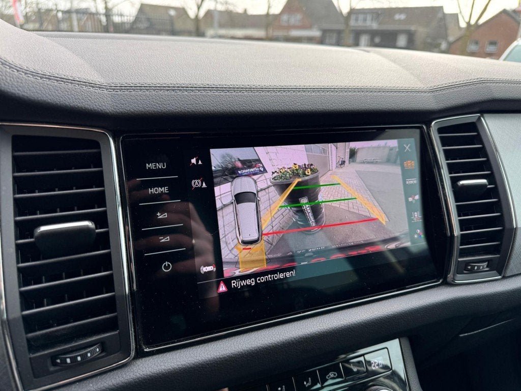 Skoda KODIAQ 1.5 TSI TOUR editie Carplay Stoelverwarming Deu, Automaat, USB, Euro 6, 4 cilinders