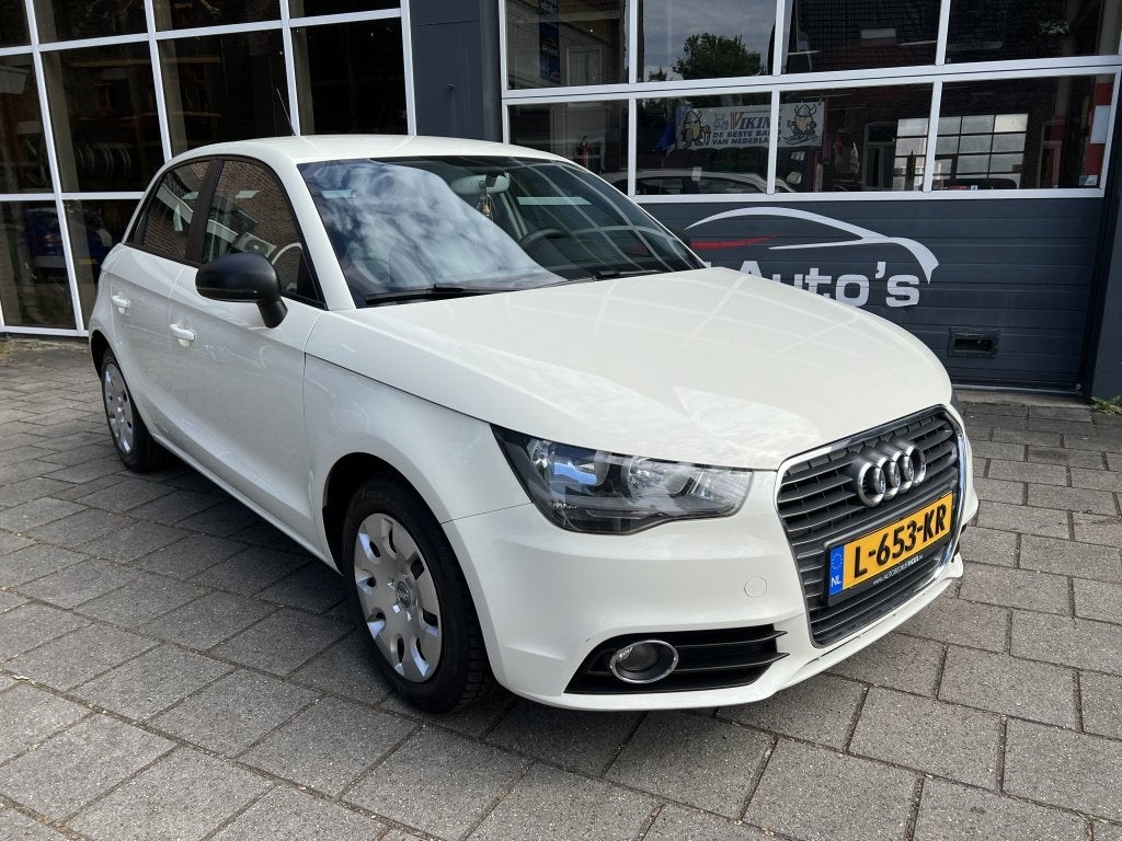 Audi A1 Sportback 1.2 TFSI Ambition (bj 2012), Voorwielaandrijving, Euro 5, 4 cilinders, 4 stoelen