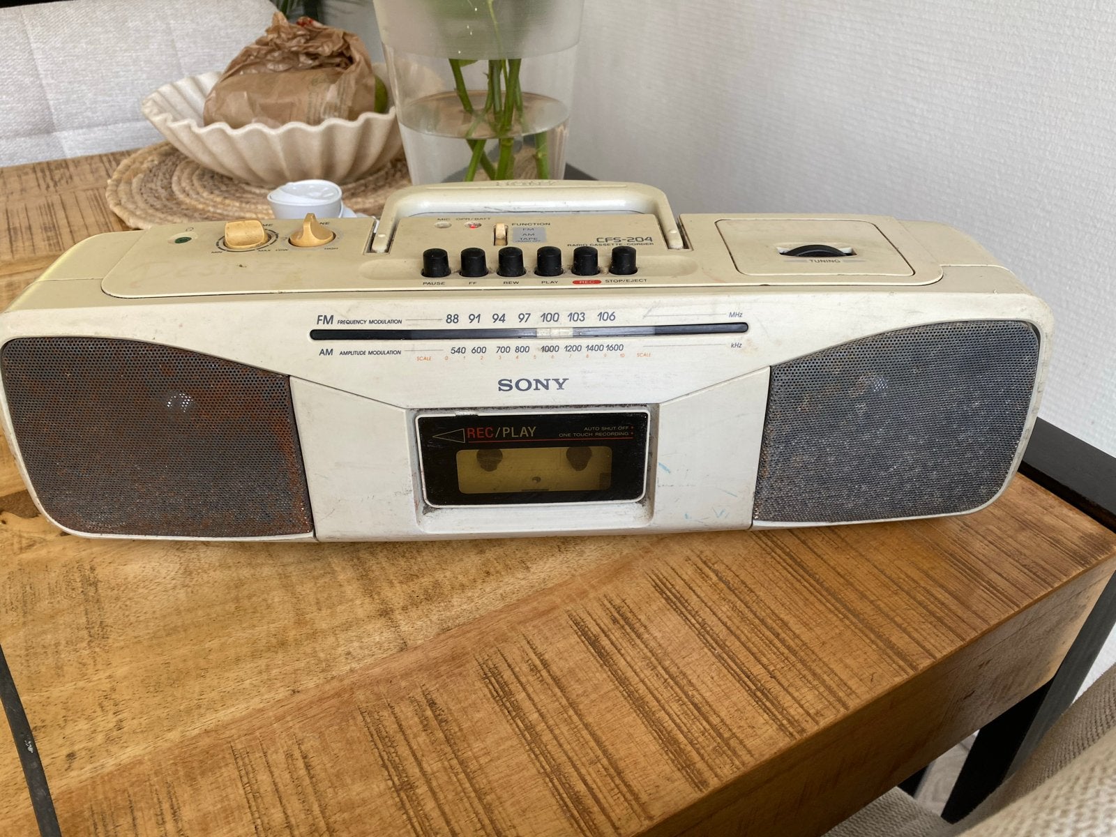 Oude Sony radio voor garage, schuur of bouw enz, Ophalen of Verzenden, Gebruikt, Radio