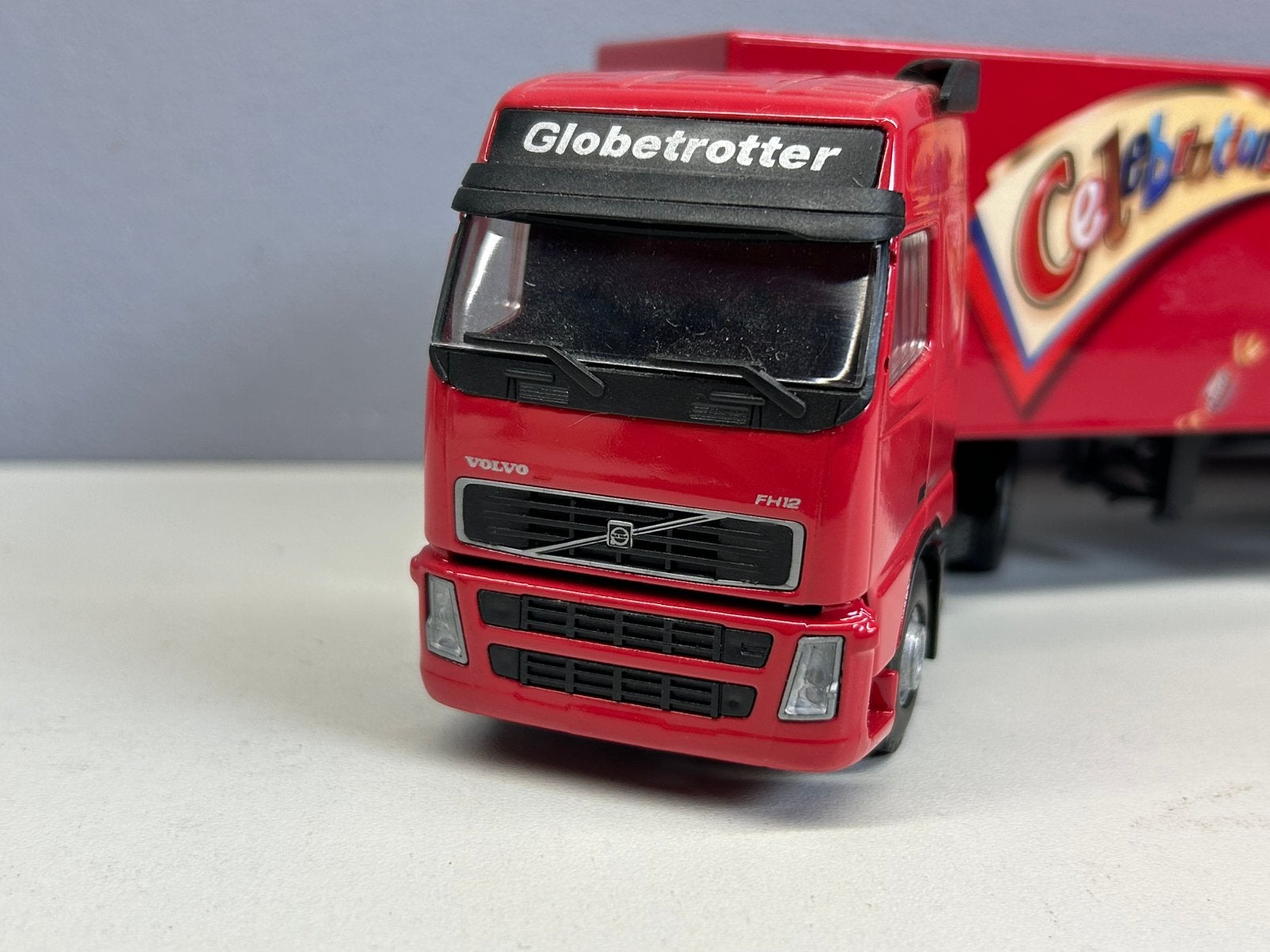 Lion toys car Volvo FH12 Globetrotter a €22,50, Ophalen of Verzenden, Zo goed als nieuw, Bus of Vrachtwagen, Lion Toys