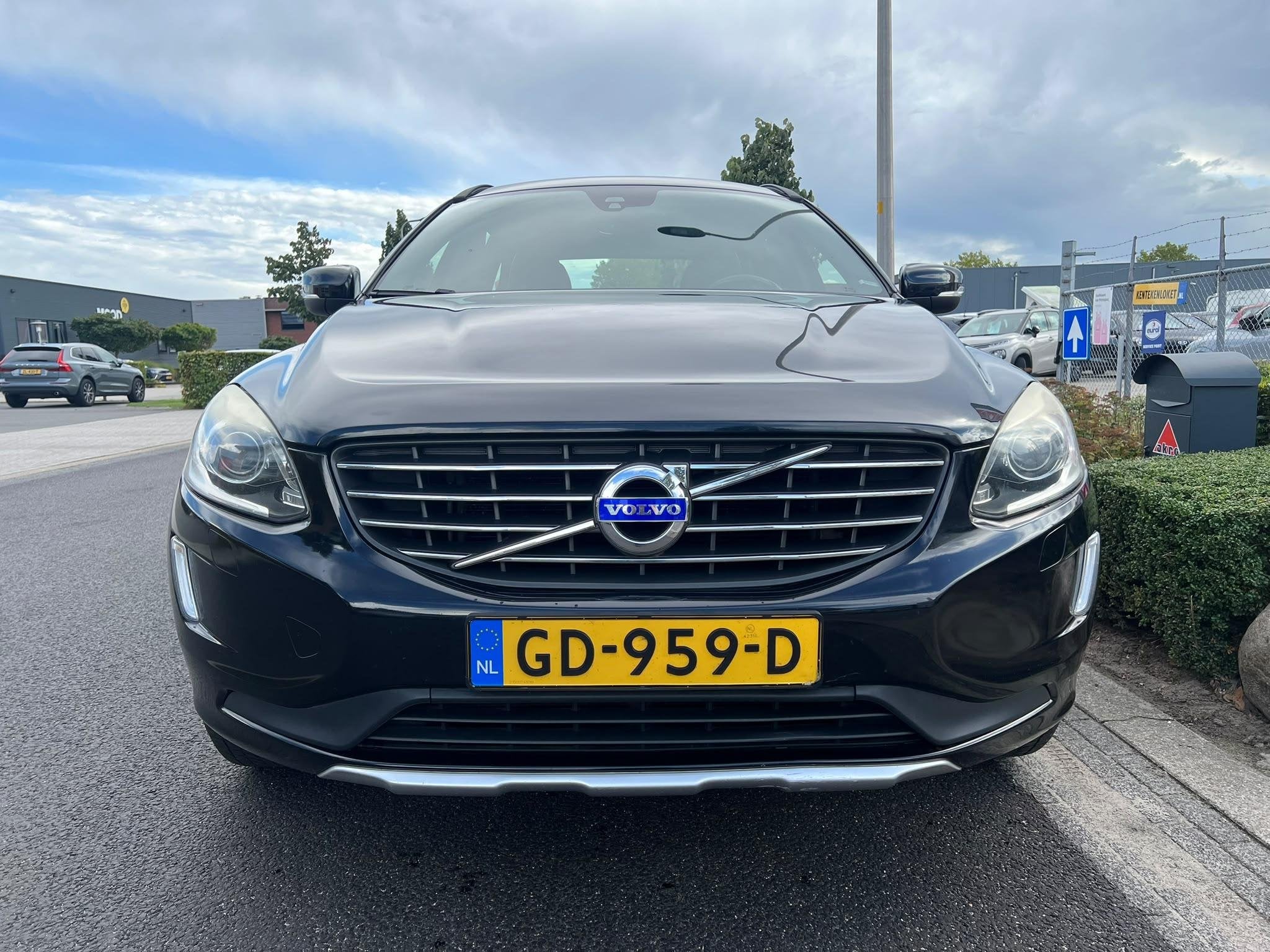 Volvo XC60 2.0 D4 FWD Summum | Cruise Control | Climate Cont, Auto's, Euro 6, 4 cilinders, 1634 kg, Zwart