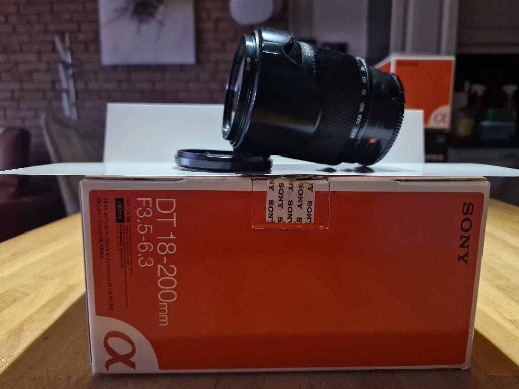 Sony 18-200mm f/3.5-6.3 DT Zoom A Mount DSLR, Audio, Tv en Foto, Fotografie | Lenzen en Objectieven, Ophalen, Zo goed als nieuw