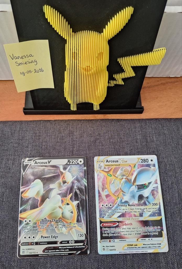 Pokemon Metalen Kaarten - Arceus V & Arceus VSTAR, Ophalen of Verzenden, Zo goed als nieuw, Meerdere kaarten