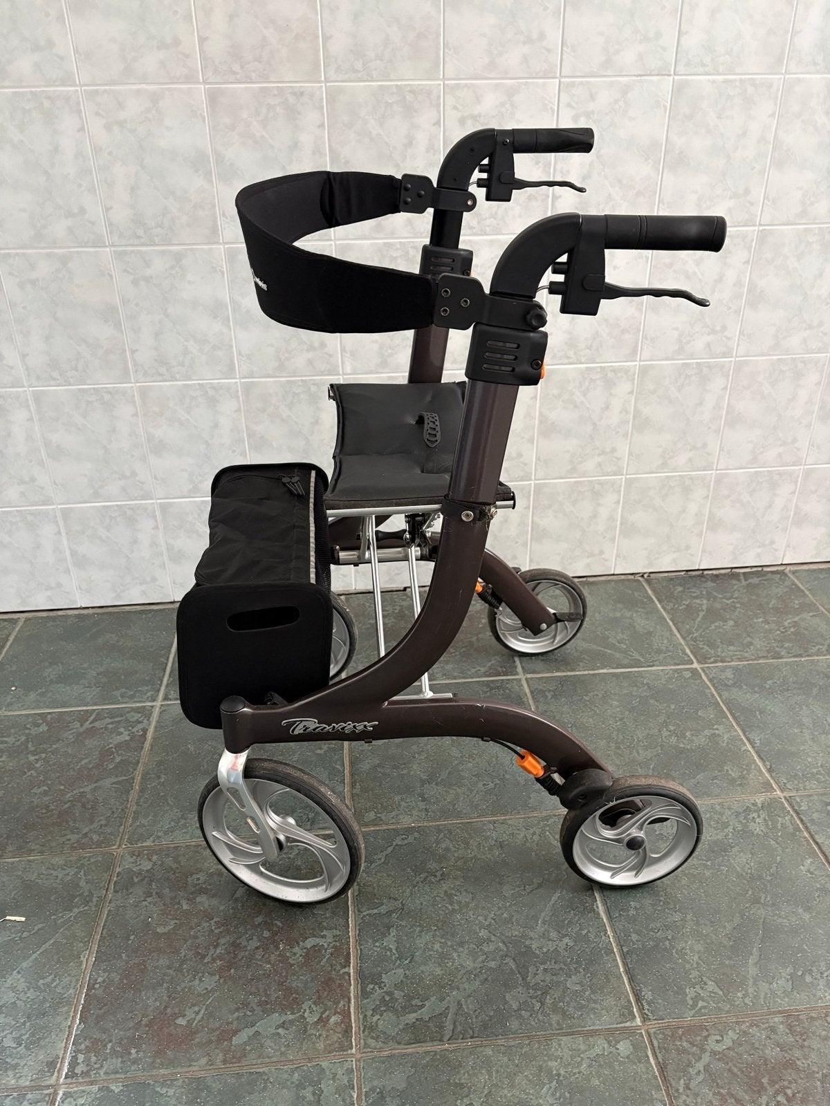 Travixx rollator (by medipoint), Ophalen, Opvouwbaar