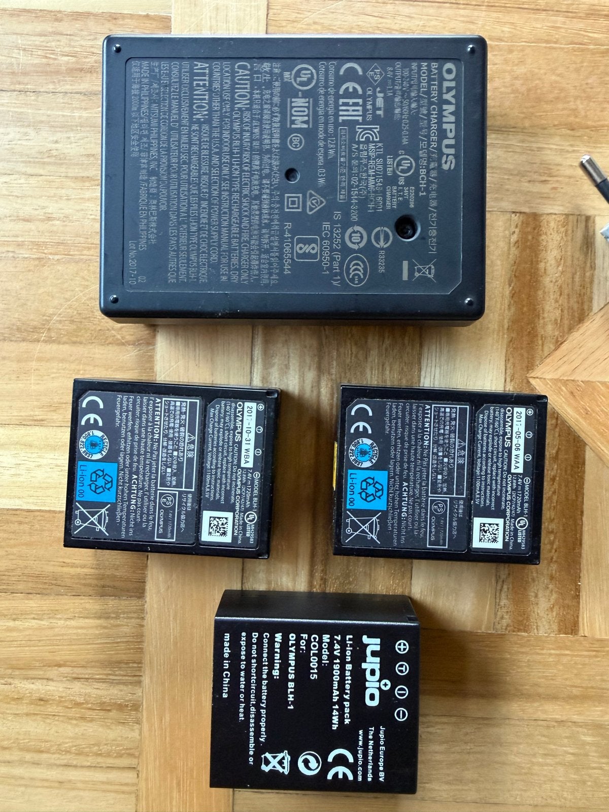 Olympus BLH-1 Accu's en BCH-1 Oplader Set, Gebruikt, Olympus, Opladen via netstroom, Ophalen of Verzenden