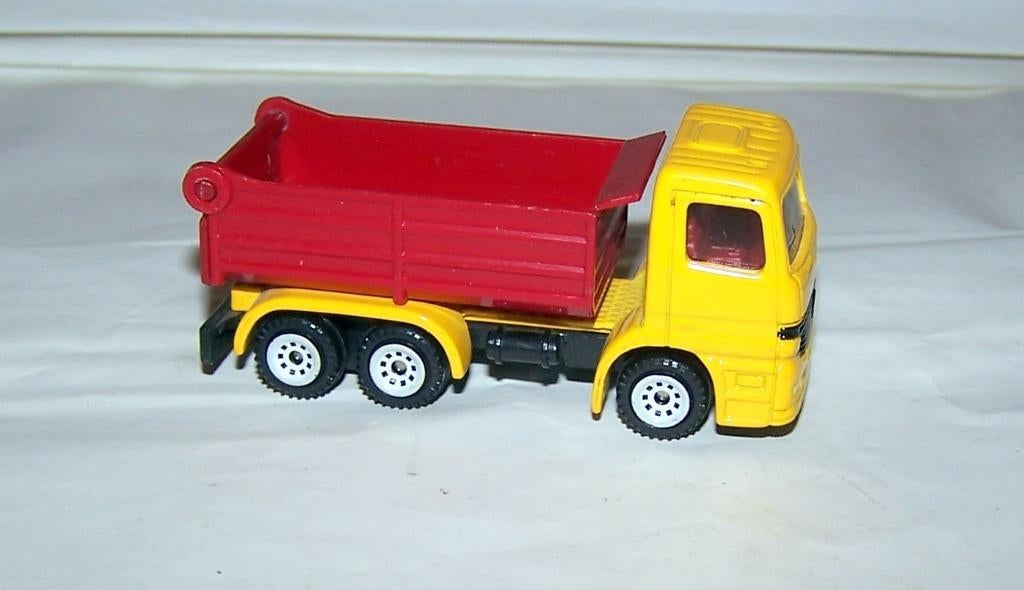 SIKU Kipper model. Nwst., Ophalen of Verzenden, Zo goed als nieuw, Bus of Vrachtwagen