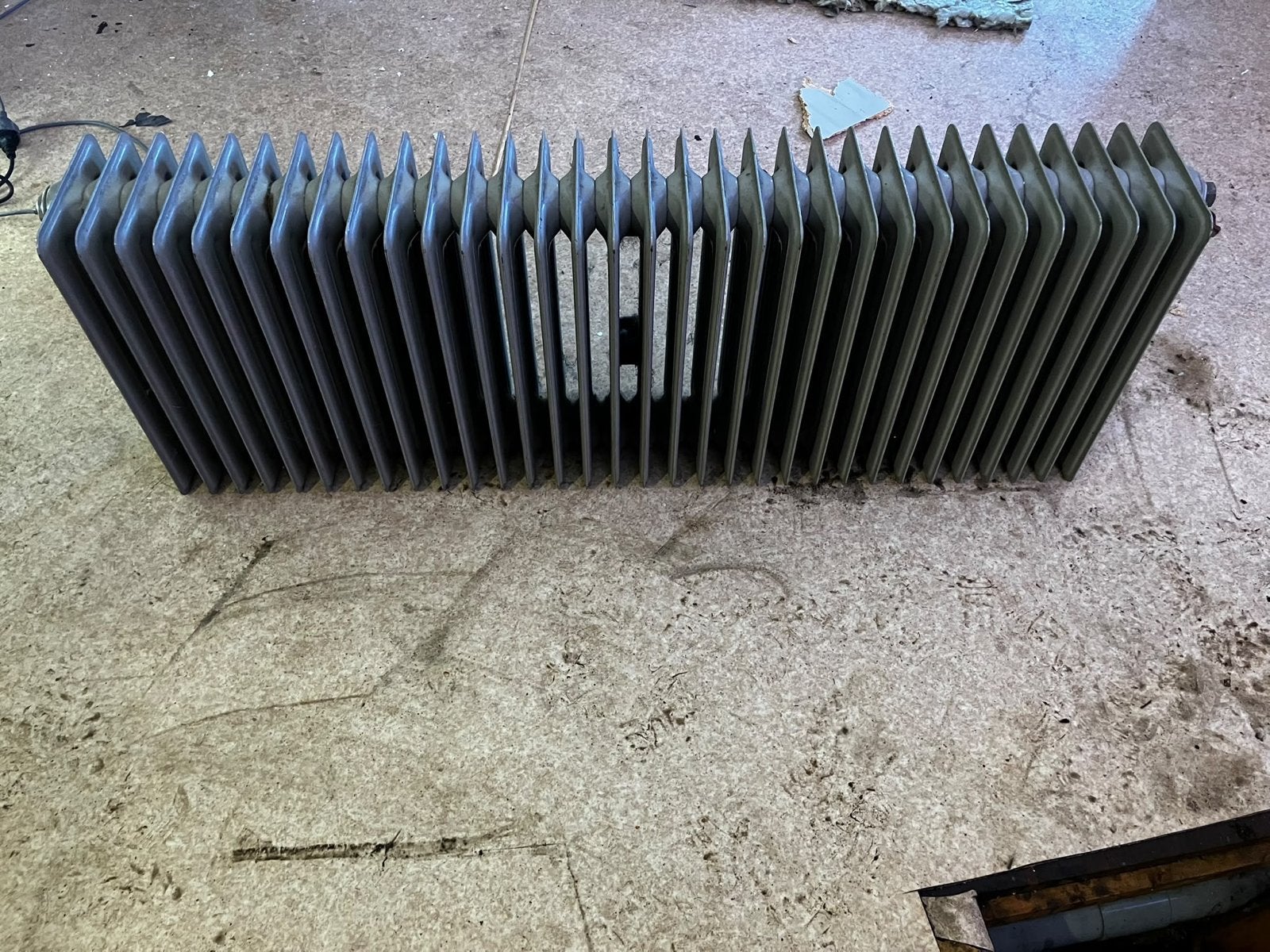 Gietijzeren Radiator - Klassiek Design, Ophalen, 30 tot 80 cm, Gebruikt, Radiator