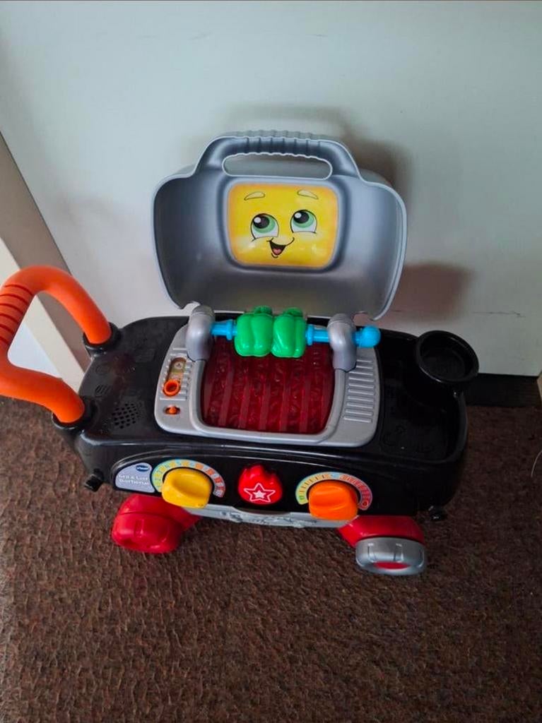 Speelgoed BBQ met licht, geluid en accessoires, Ophalen of Verzenden, Gebruikt, Jongen of Meisje