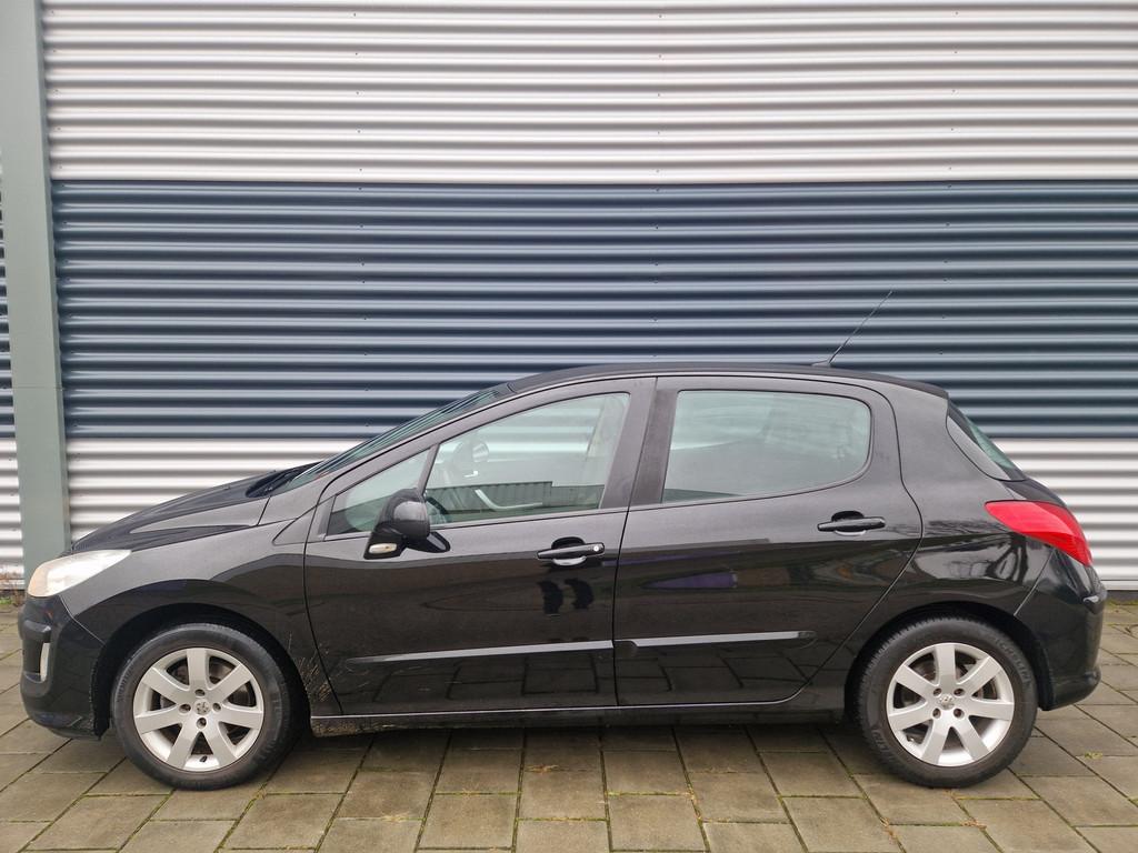 Peugeot 308 1.6 VTi Sublime Trekhaak, PDC, Climatronic,Topst, Voorwielaandrijving, Gebruikt, 680 kg, 4 cilinders