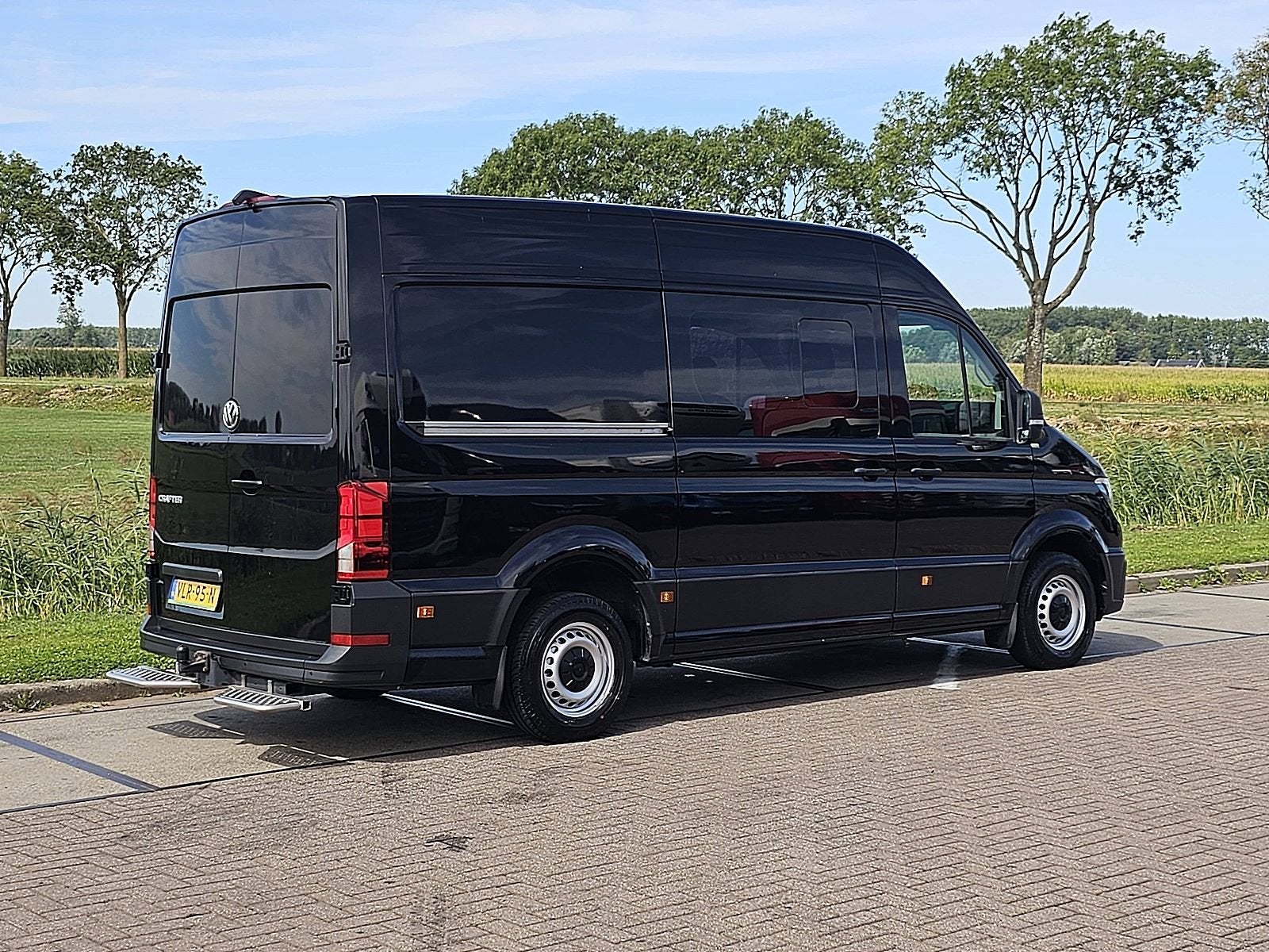 Volkswagen Crafter 35 2.0 TDI L3H3 2x Draaistoelen, Webasto,, Gebruikt, 4 cilinders, Volkswagen, Zwart