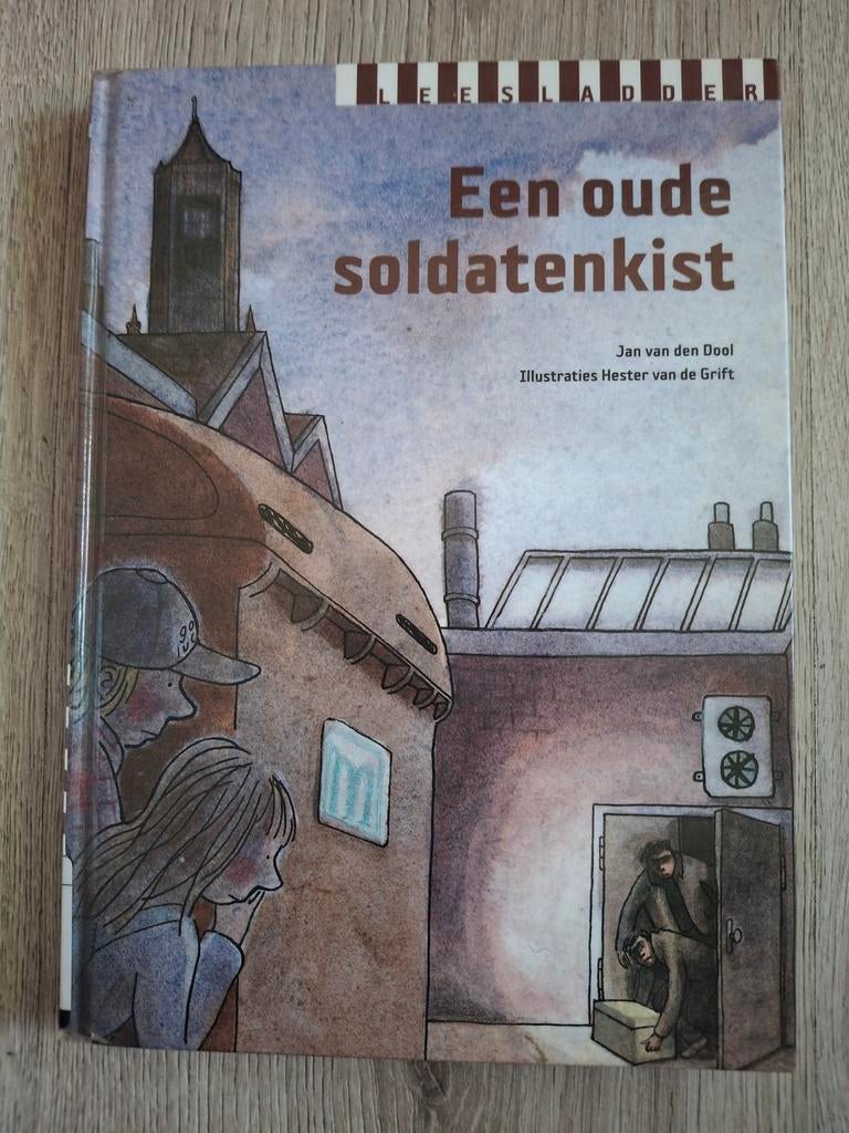 Een Oude Soldatenkist - Leesladder AVI 7-8, Ophalen of Verzenden, Zo goed als nieuw, Jan van den Dool, Fictie algemeen