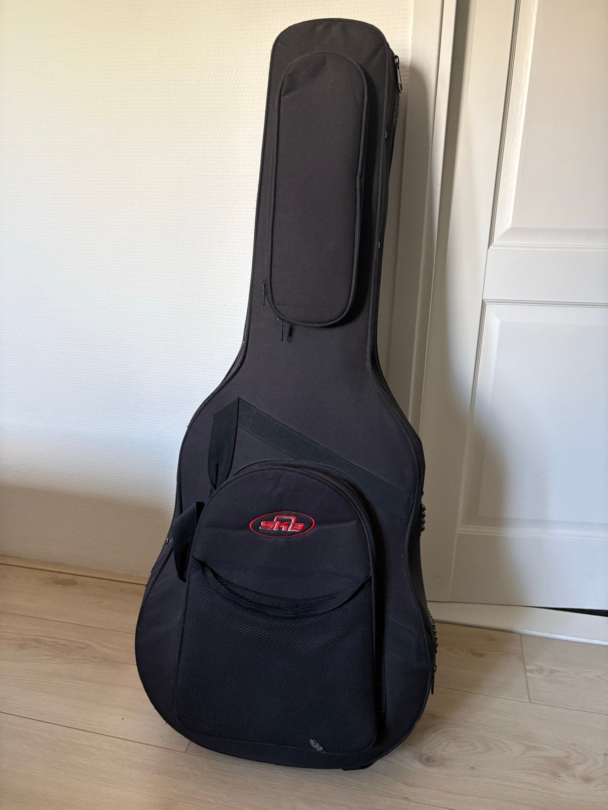 Gitaarkoffer voor akoestische gitaar - Zwart, Muziek en Instrumenten, Behuizingen en Koffers, Ophalen, Gebruikt, Akoestische gitaar