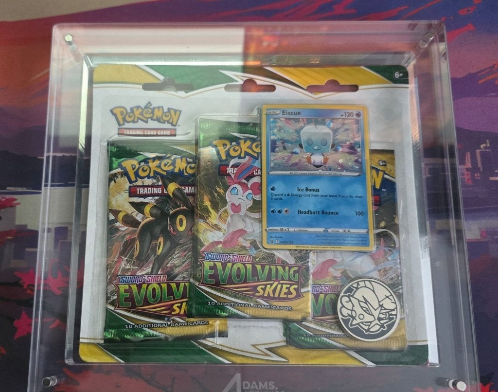 Pokemon TCG - Evolving Skies: Eiscue 3-Pack Blister, Ophalen of Verzenden, Nieuw, Booster