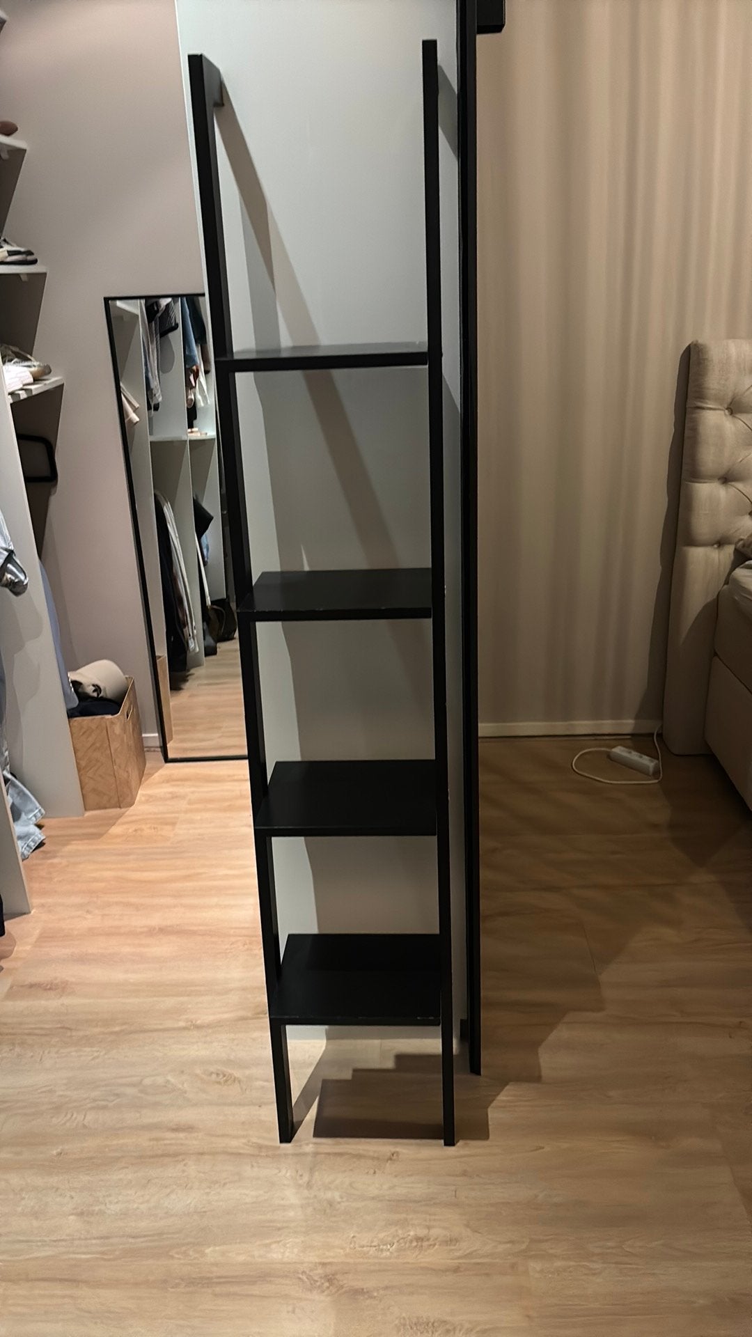 Wandkast / wandrek zwart, Ophalen, Gebruikt