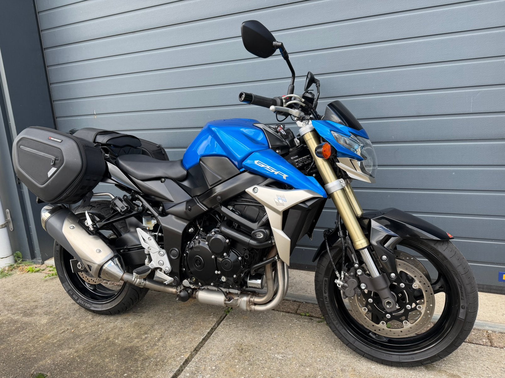 Suzuki GSR 750 ABS: Uniek, 2e eigenaar, Orig NL, Handvatverw, Motoren, Motoren | Suzuki, Occasion, 4 cilinders, Motorrijbewijs A