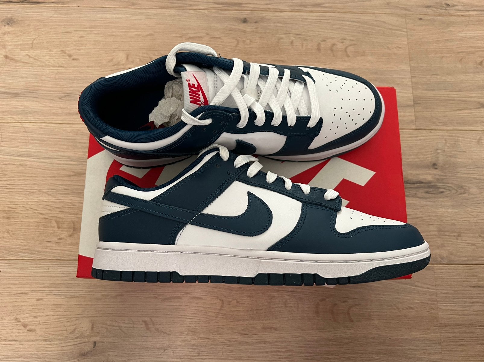 Nike Dunk Low | NIEUW | Maat 42,5, Blauw, Nieuw, Ophalen of Verzenden, Sneakers of Gympen