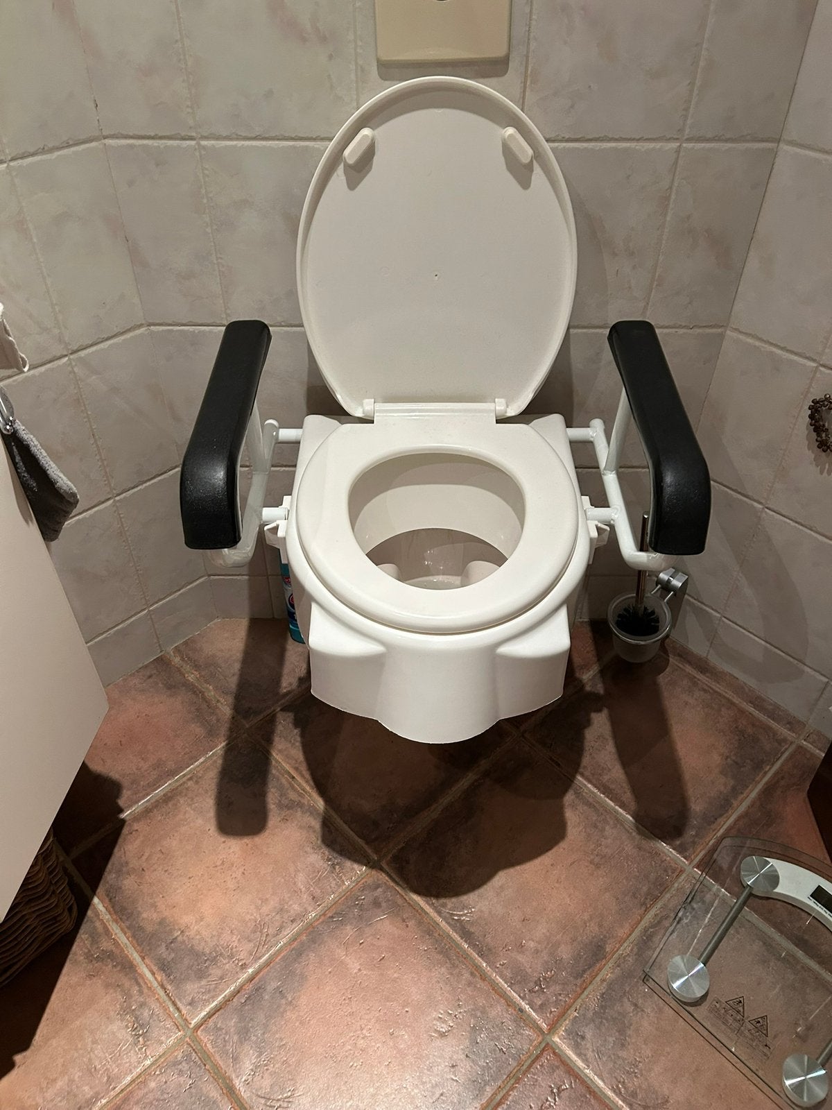 Toiletverhoger, Ophalen, Gebruikt