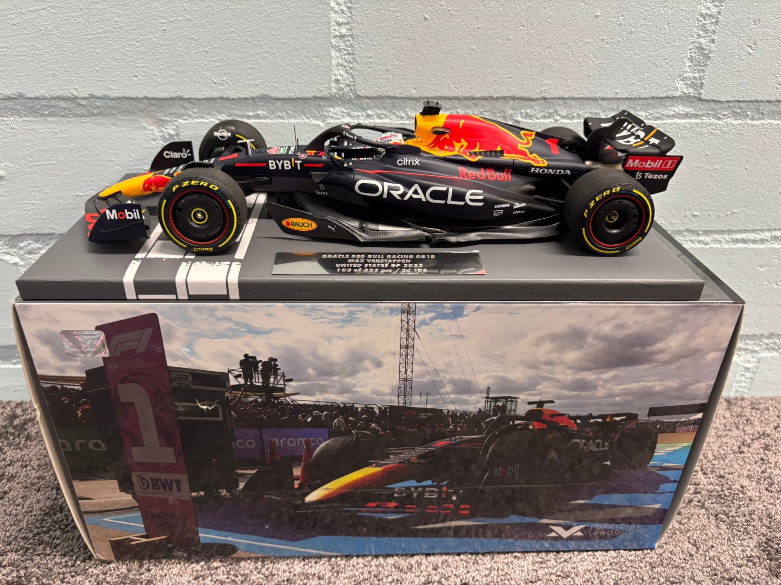 Max verstappen RB18 winner usa 2022 1:18 model, Ophalen of Verzenden, Zo goed als nieuw, Formule 1
