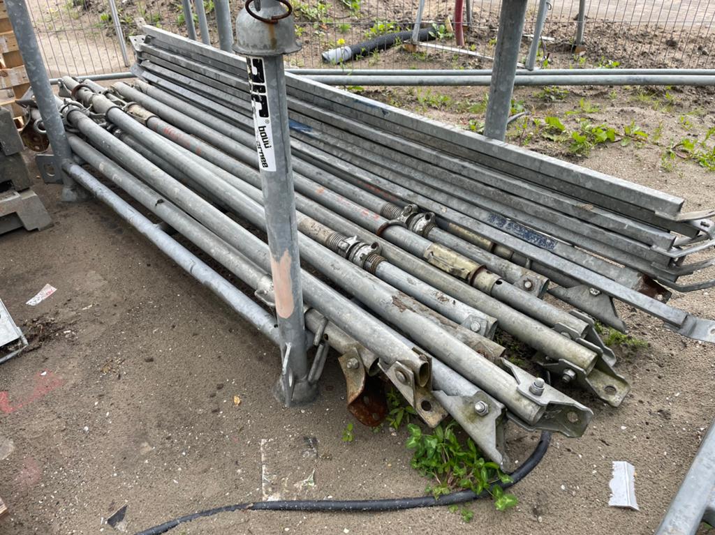 Schoren voor metselwerk of div., Ophalen