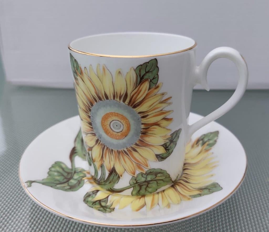 Royal Albert kop en schotel Hathaway., Antiek en Kunst, Antiek | Servies los, Ophalen