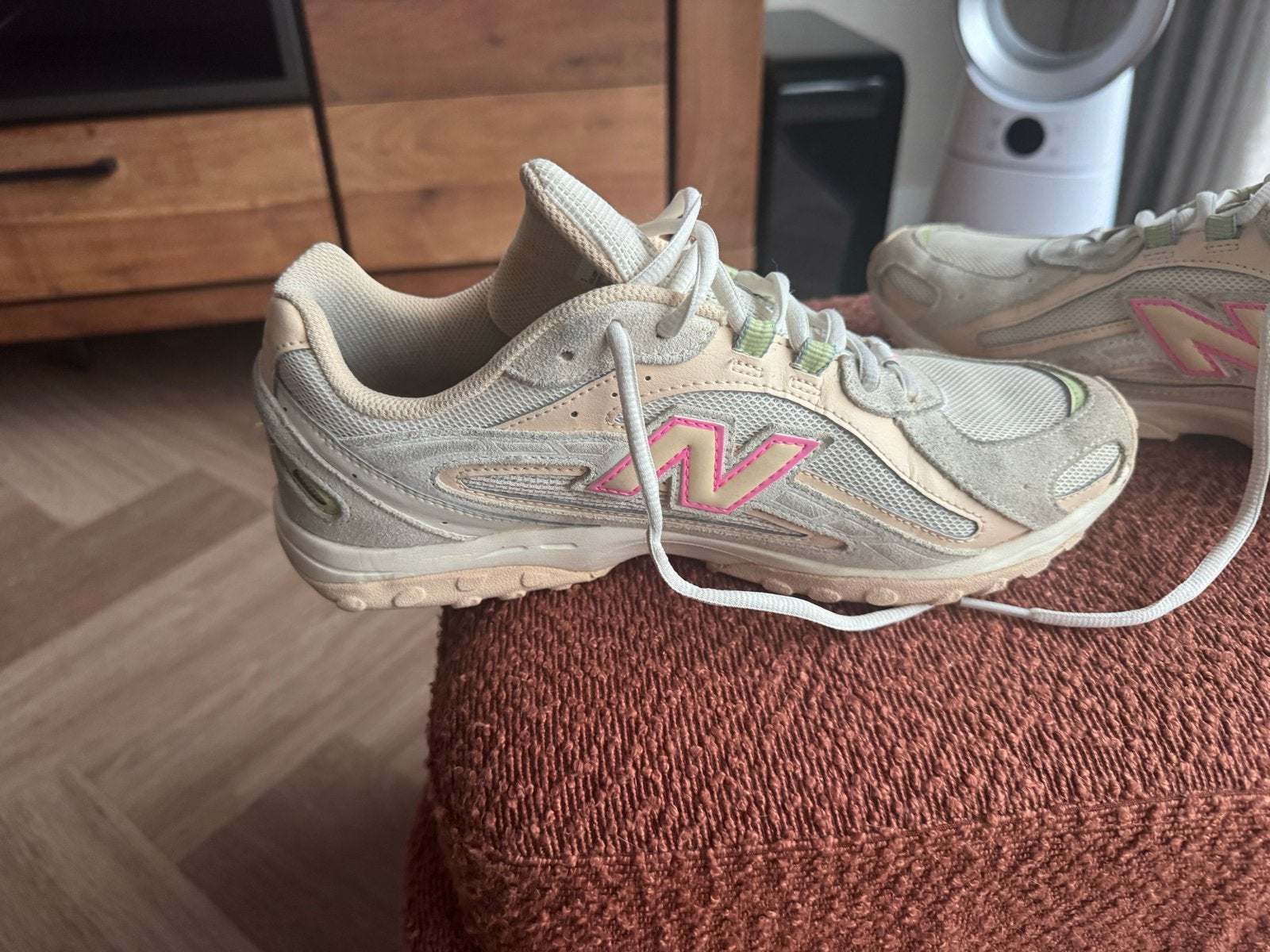 New Balance 204L 'Sherbet & Dry Lime' - Maat 41,5, Ophalen of Verzenden, Zo goed als nieuw, Overige kleuren, Sneakers of Gympen