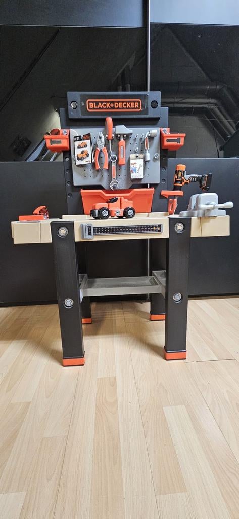 Smoby Black&Decker Speelgoedwerkbank met accessoires, Ophalen of Verzenden, Zo goed als nieuw, Bouwen, Met geluid