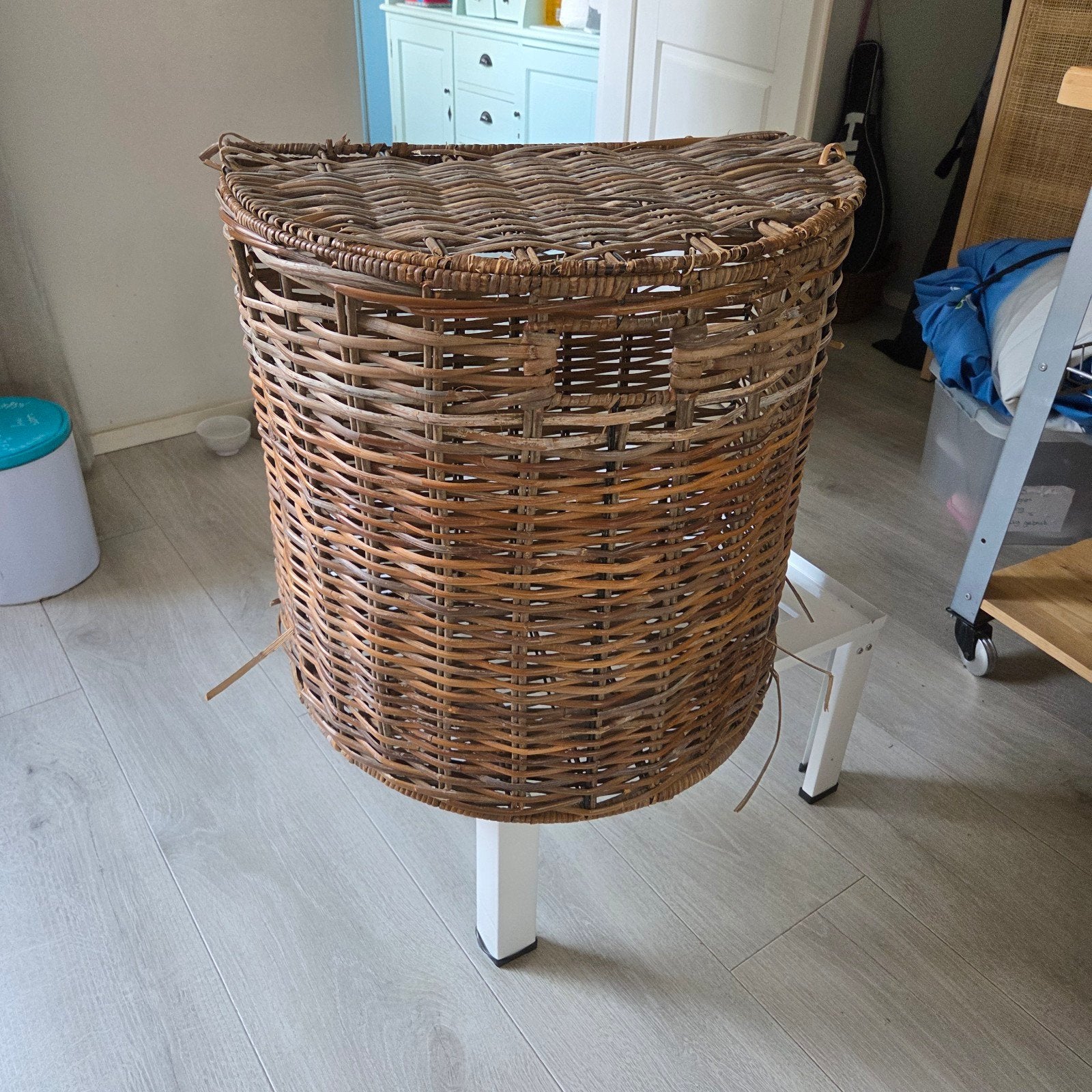 Vintage rieten wasmand - Halfrond, Ophalen, Vintage, Gebruikt, Natuurlijk materiaal