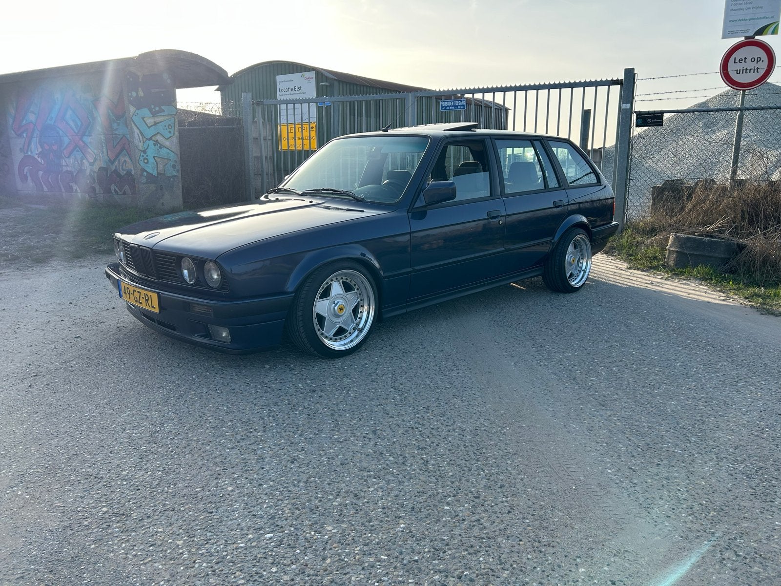 BMW e30 touring 320i 6cilinder, 1280 kg, Blauw, Particulier, Geïmporteerd