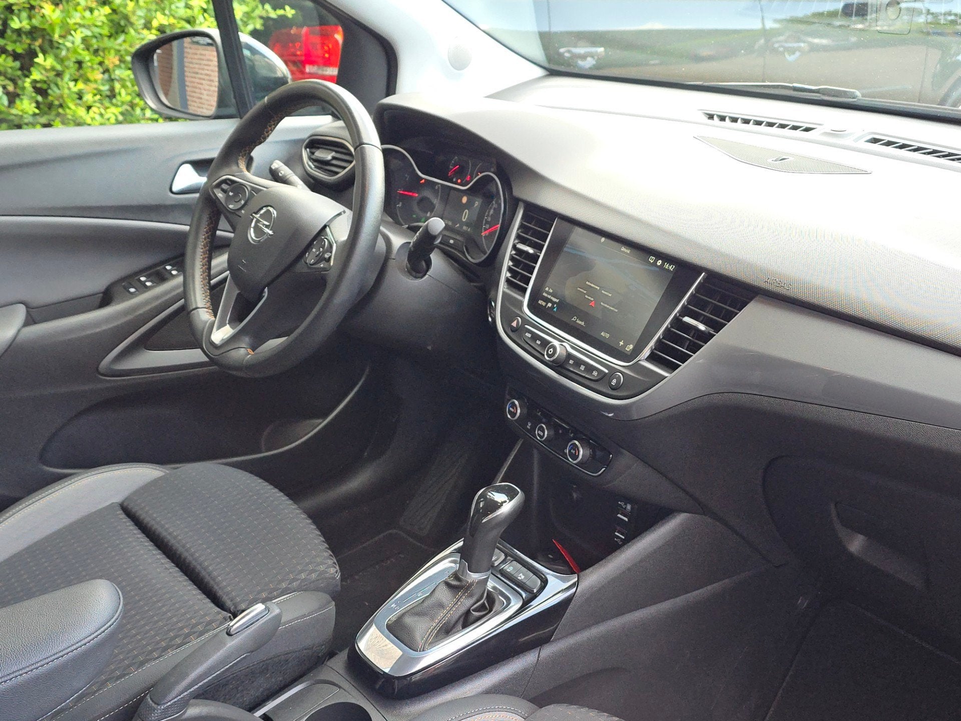 Opel Crossland X 1.2 Turbo Innovation Automaat |Camera 360 |, Auto's, Opel, 840 kg, Euro 6, 1199 cc, Zwart