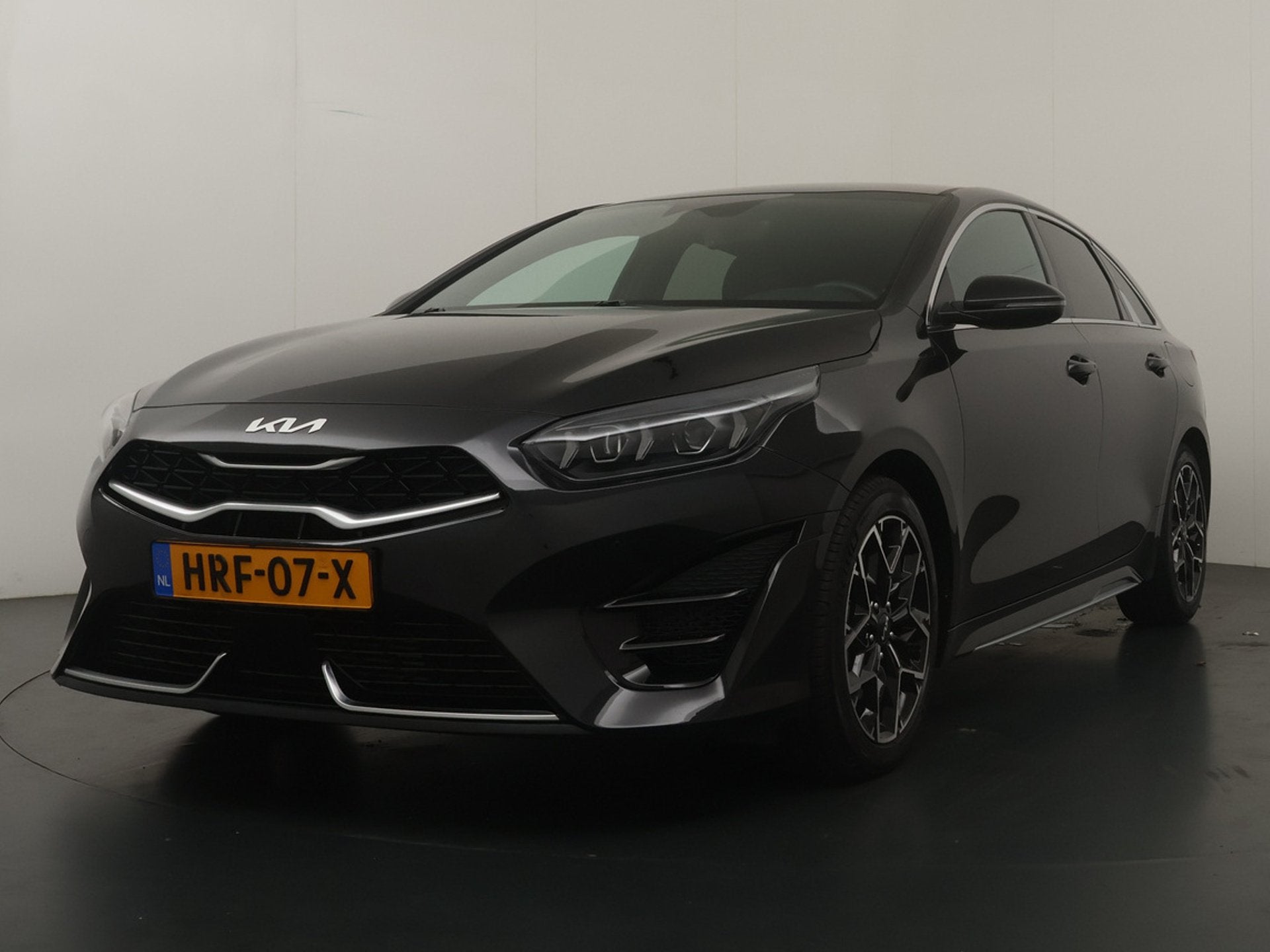 Kia ProCeed 1.5 T-GDi GT-PlusLine - JBL Audio - Apple CarPla, Auto's, Voorwielaandrijving, Gebruikt, 4 cilinders, 1298 kg