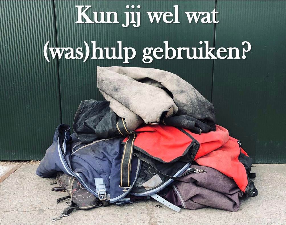 PROFESSIONEEL WASSEN VAN PAARDENDEKENS EN DEKJES, Ophalen, Zo goed als nieuw