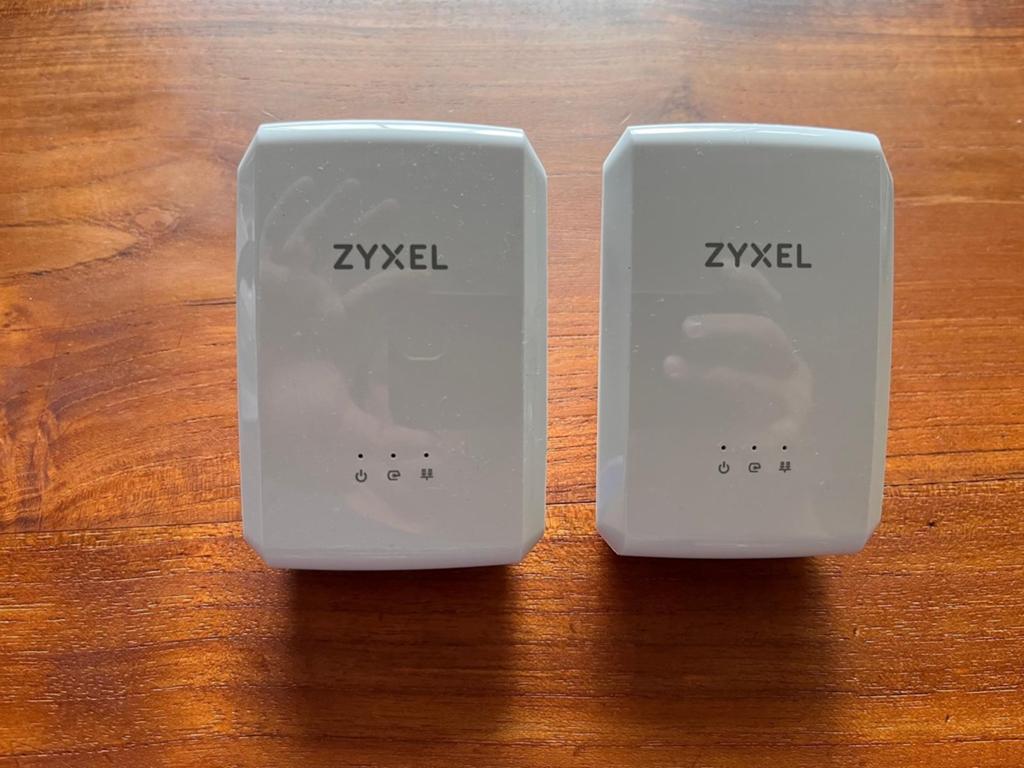 PLA5206 v2 1000Mbps Powerline Gigabit Ethernet Adaptor, Ophalen of Verzenden, Zo goed als nieuw, ZyXEL