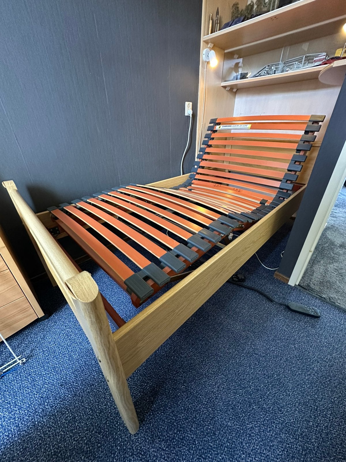 Seniorenbed met werkende elektrische lattenbodem, Ophalen, 90 cm, Eenpersoons, Bruin