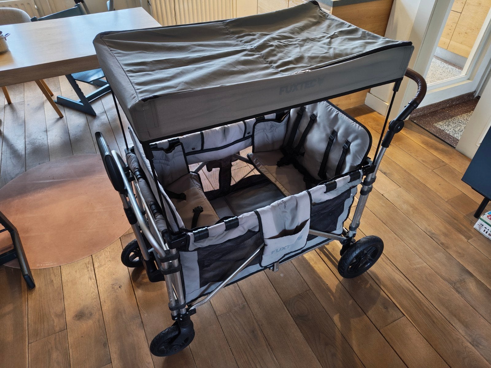 Fuxtec bolderkar FX-CT900 met zonnedak en regenhoezen, Caravans en Kamperen, Bolderkarren, Ophalen, Opvouwbaar, Zo goed als nieuw