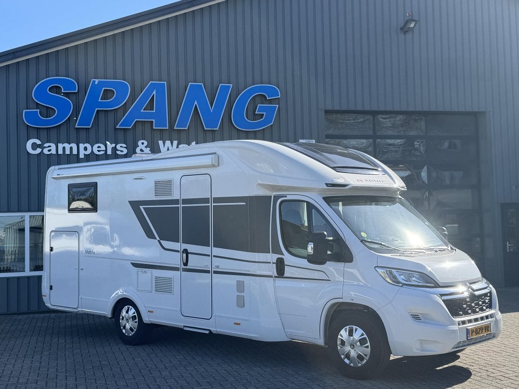 Adria Matrix 670 SL 2022 Enkele bedden 5 persoons 1e eig., Caravans en Kamperen, 7 tot 8 meter, Bedrijf, Adria, L-zit