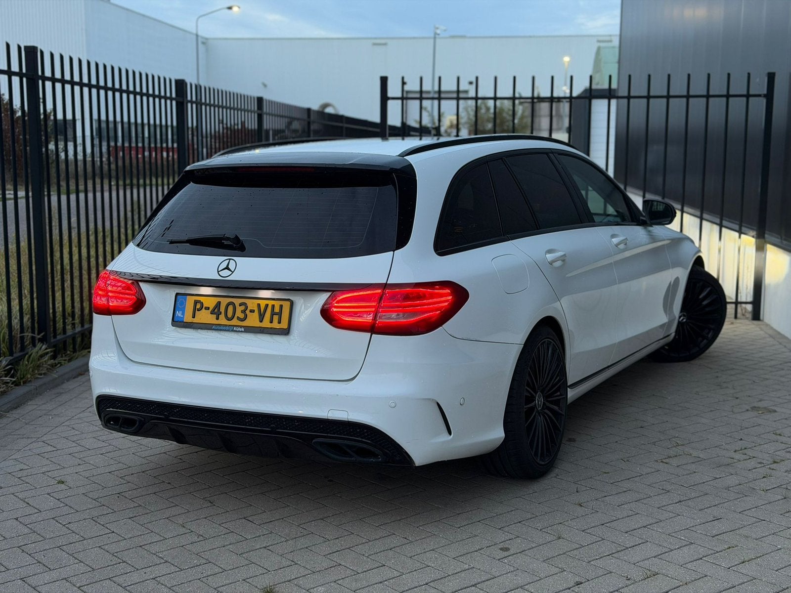 Mercedes-Benz C-Klasse C220 CDI 2.1 125KW A7 Estate 2016 Wit, Auto's, Mercedes-Benz, Achterwielaandrijving, 1800 kg, Zwart, 4 cilinders