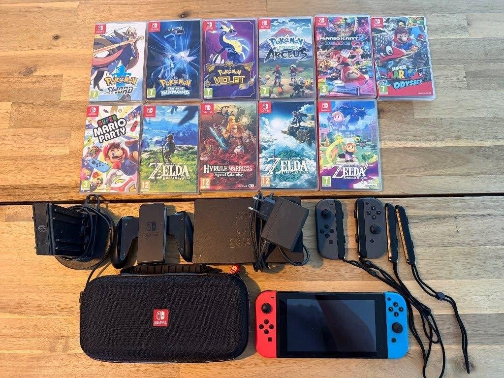 Nintendo Switch V1 Unpatched complete set met 11 games, Spelcomputers en Games, Spelcomputers | Nintendo Switch, Met 2 controllers