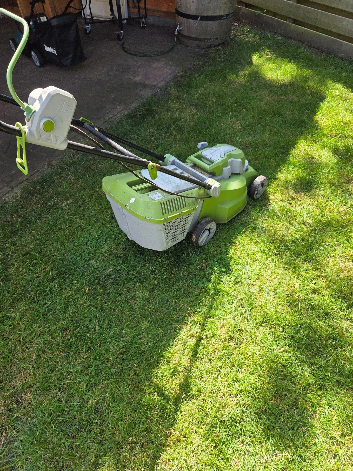 Elektrische grasmaaier, defect, gratis, Tuin en Terras, Grasmaaiers, Ophalen, Gebruikt