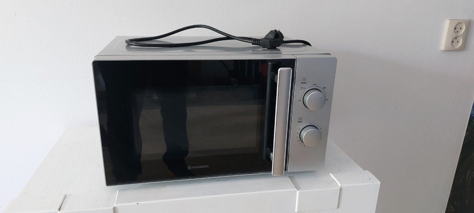 Wisberg Magnetron 700W - Compact en Efficiënt, Witgoed en Apparatuur, Magnetrons, Gebruikt, Minder dan 45 cm, Ophalen of Verzenden