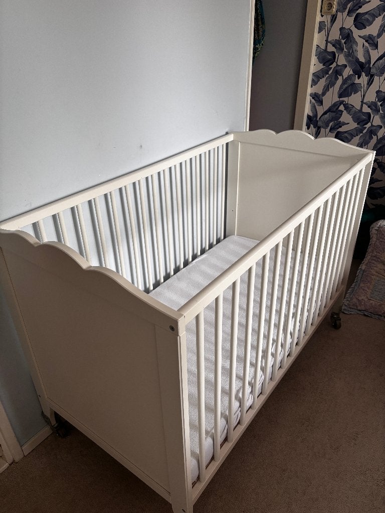 baby ledikant, Kinderen en Baby's, Boxen, Ophalen, Gebruikt, Rechthoekig, Wieltjes