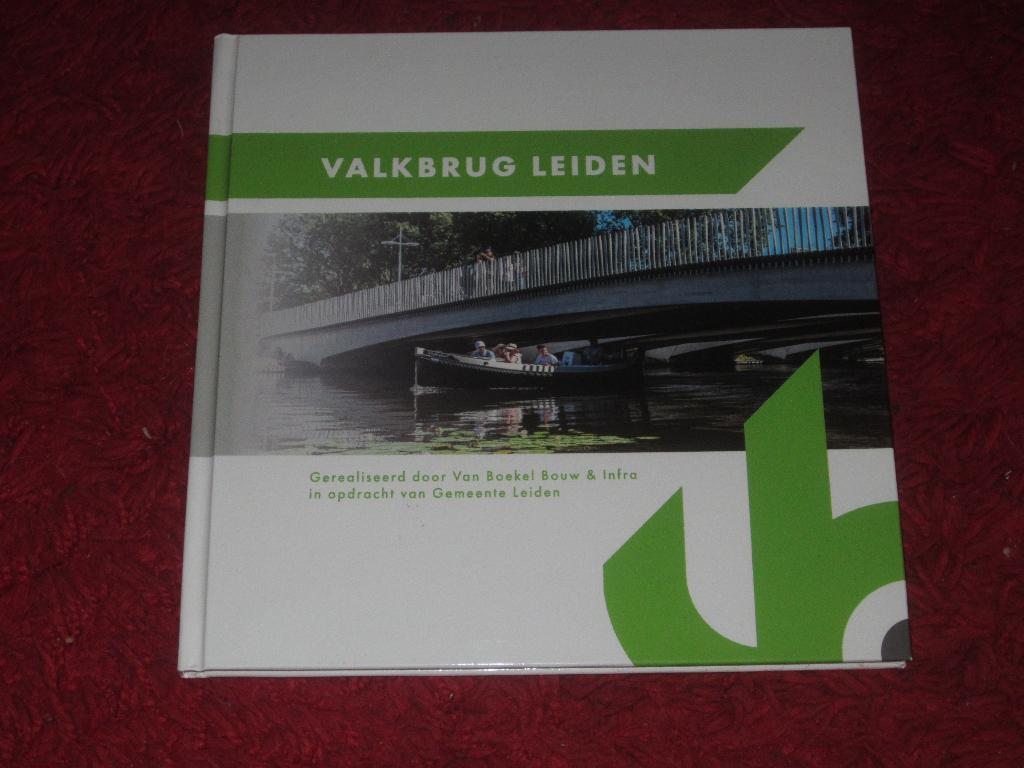 Leiden - Valkbrug Leiden., Boeken, Ophalen of Verzenden, Zo goed als nieuw