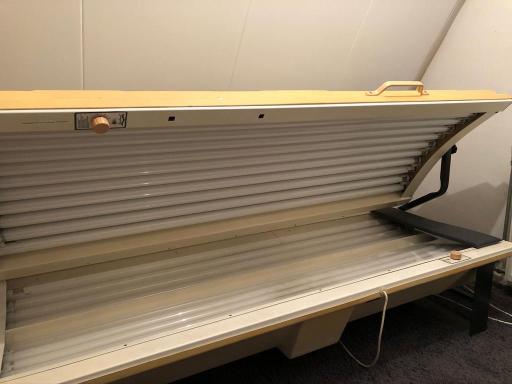 Palm Beach International Zonnebank, Ophalen, Gebruikt, Zonnebank dubbelzijdig, 15 lampen of meer